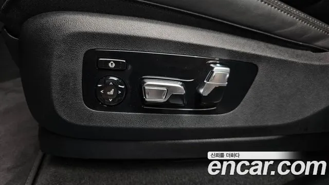 BMW X7 — Фото автомобиля 25
