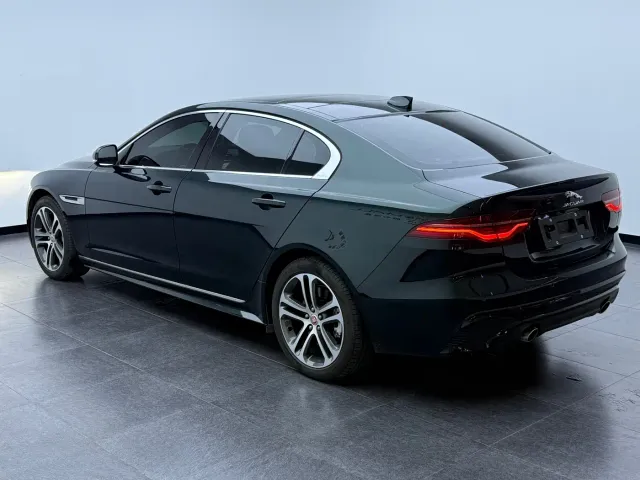 Jaguar XEL — Фото автомобиля 12