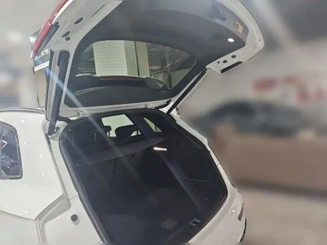 Audi Q5L — Фото автомобиля 23