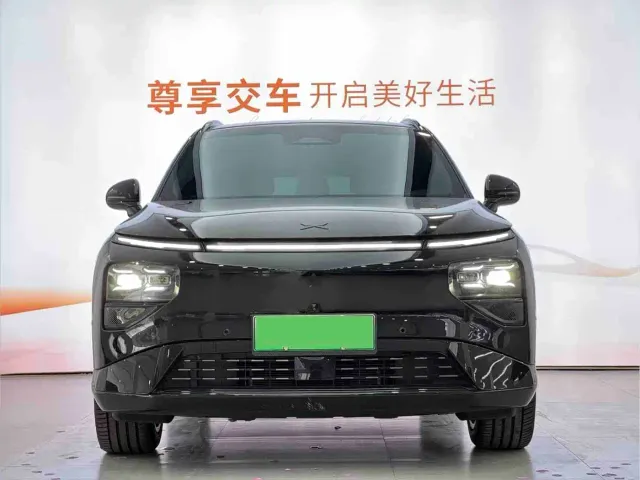 Xpeng G9 — Фото автомобиля 2