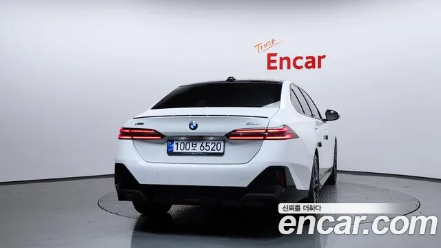 BMW 5-Series 5 серия (G60) 530i xDrive M Sport Pro Special Edition — Фото автомобиля 3