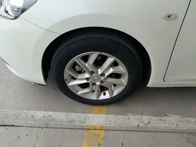 Nissan Tiida — Фото автомобиля 22