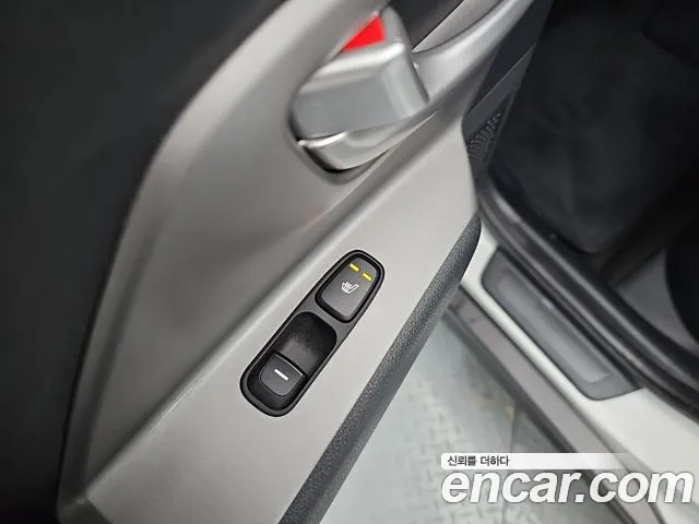 Kia Niro — Фото автомобиля 13