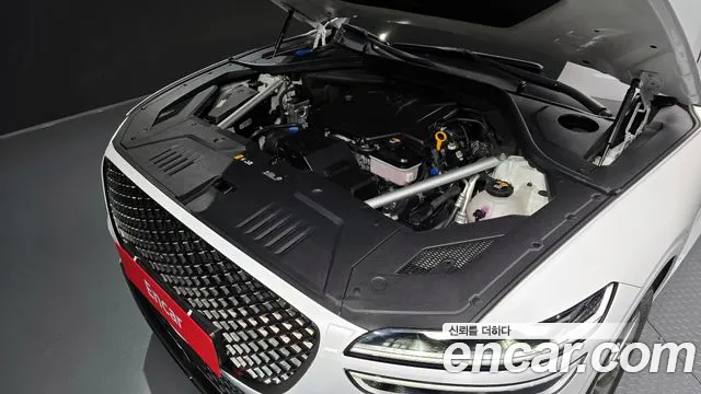 Genesis GV70 2.5T Бензин AWD — Фото автомобиля 6