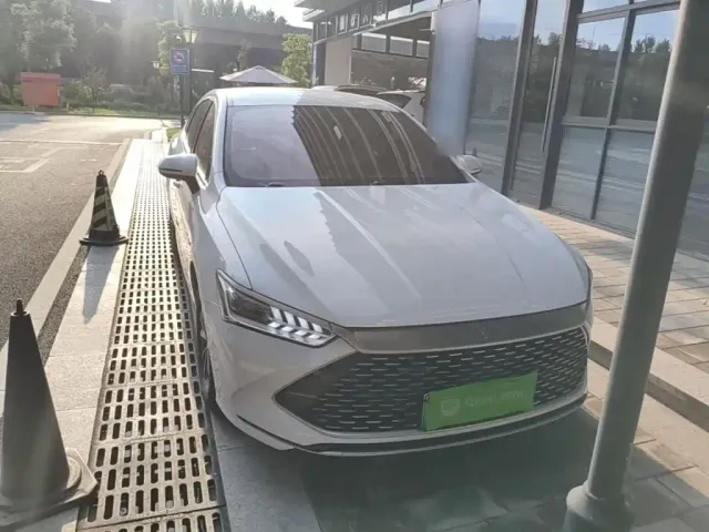BYD Qin PLUS — Фото автомобиля 2
