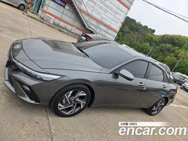 Hyundai AVANTE Новый Avante (CN7) — Фото автомобиля 2