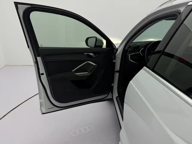 Audi Q3 — Фото автомобиля 22