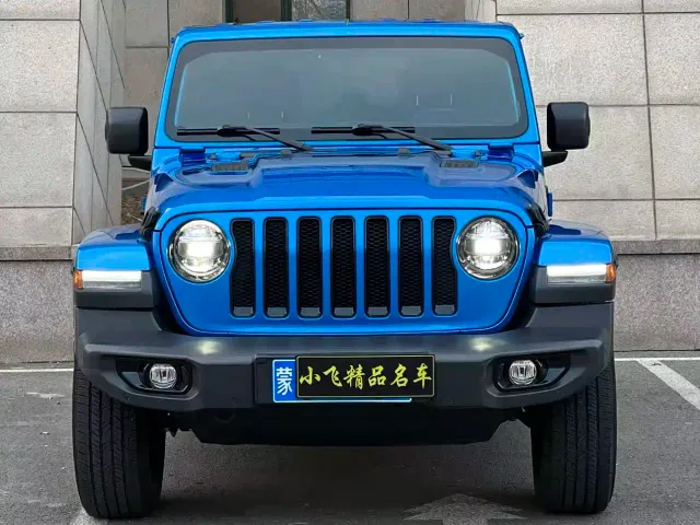 Jeep Wrangler — Фото автомобиля 2