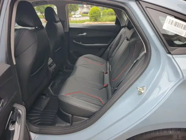 Geely Binrui — Фото автомобиля 16