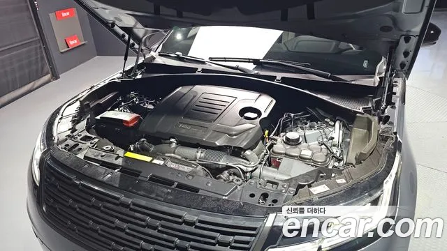 Land Rover Range Rover Velar — Фото автомобиля 9