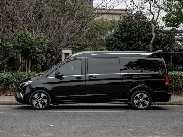 Mercedes-Benz V-Class — Фото автомобиля 3