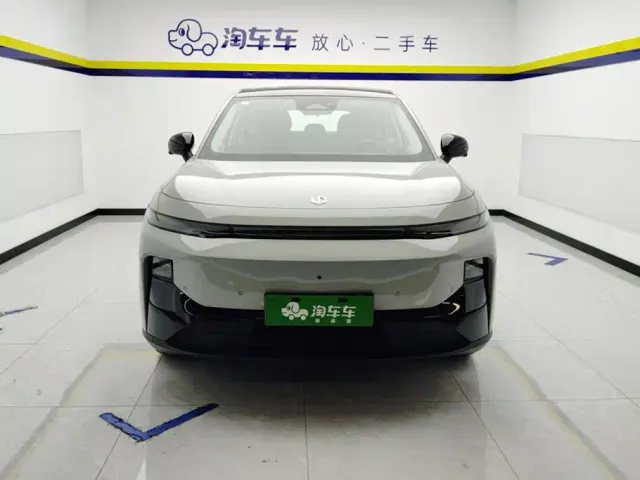Leapmotor B10 — Фото автомобиля 2