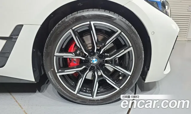 BMW 4 Series G22 — Фото автомобиля 5