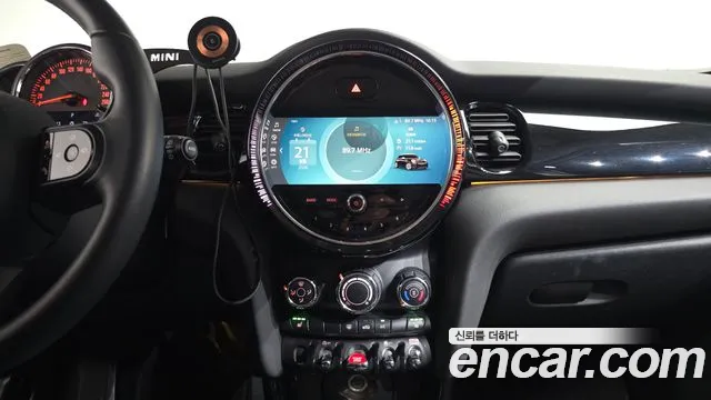 Mini Cooper Cooper 5 дверей Classic — Фото автомобиля 14