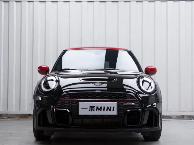 MINI John Cooper Works — Фото автомобиля 3