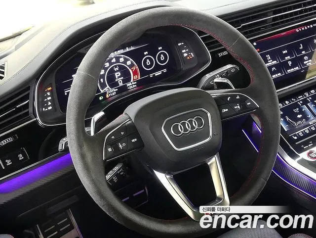 Audi RSQ8 — Фото автомобиля 12