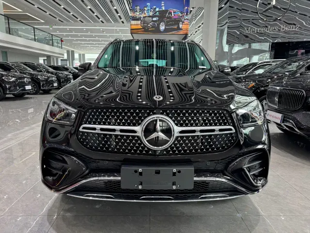 Mercedes-Benz GLE-Class — Фото автомобиля 2