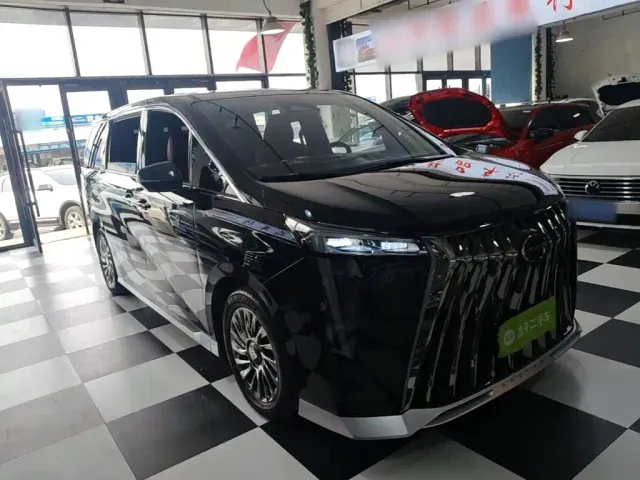 GAC Trumpchi M8 — Фото автомобиля 3