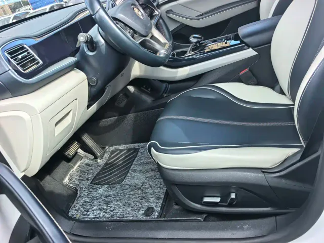 BYD Qin PLUS — Фото автомобиля 11