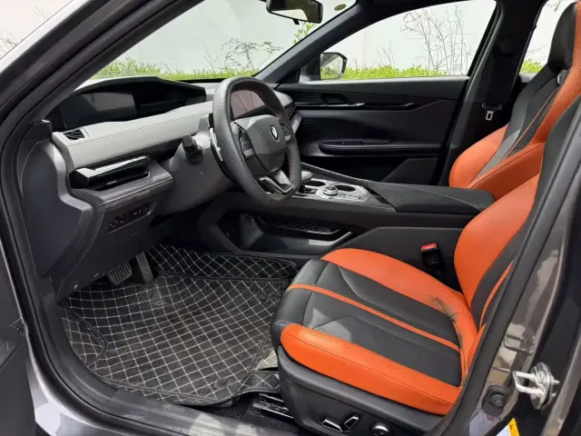 Changan Changan UNI-V 2024 1.5T Deluxe — Фото автомобиля 8