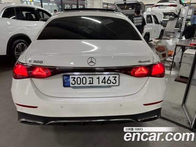 Mercedes-Benz E-Class W214 — Фото автомобиля 2