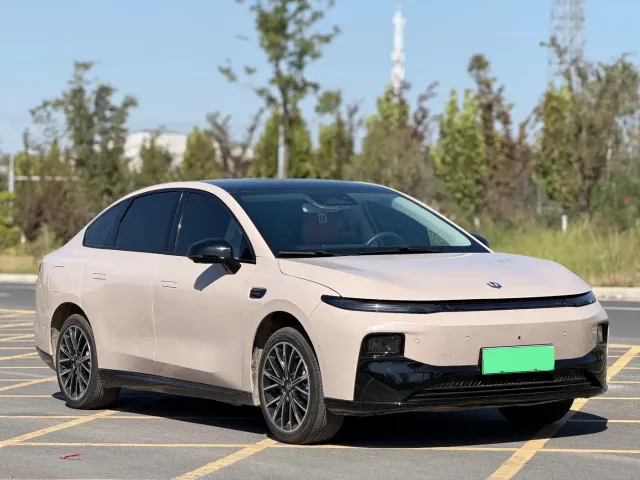 Leapmotor B01 — Фото автомобиля 3