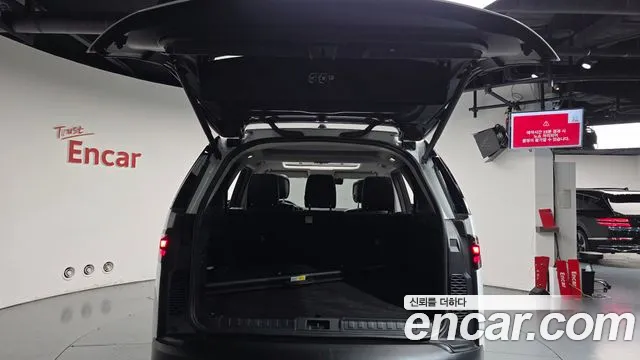 Land Rover Discovery — Фото автомобиля 20