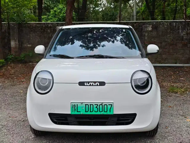 Changan Lumin — Фото автомобиля 2