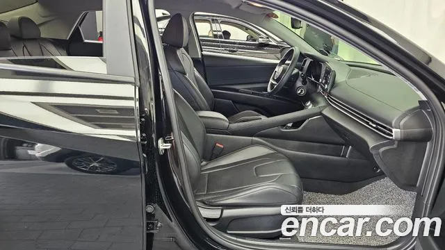 Hyundai Avante CN7 — Фото автомобиля 16