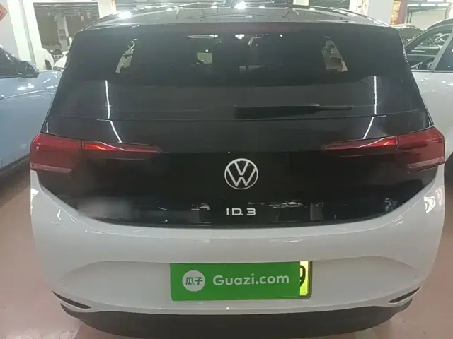 Volkswagen ID.3 — Фото автомобиля 5