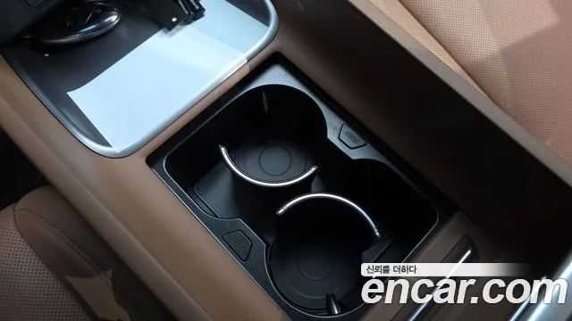 Hyundai Grandeur Grandeur (GN7) 2.5 Бензин 2WD — Фото автомобиля 5