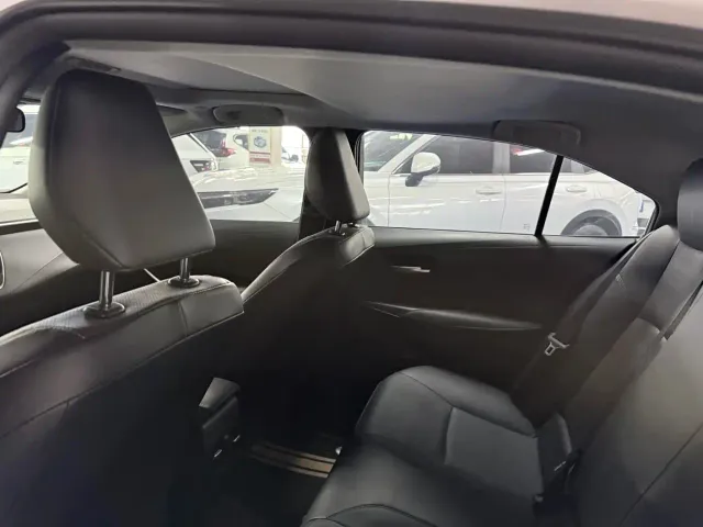 Toyota Corolla — Фото автомобиля 12