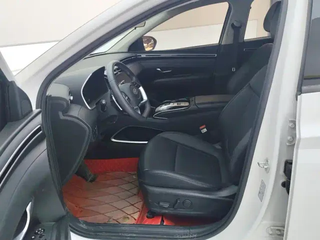 Hyundai Tucson — Фото автомобиля 9