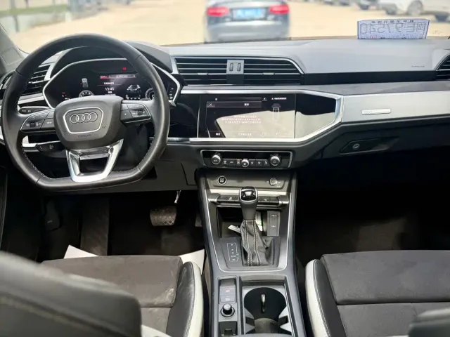 Audi Q3 — Фото автомобиля 19