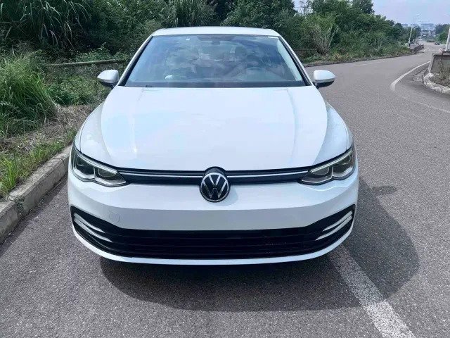 Volkswagen Golf — Фото автомобиля 2