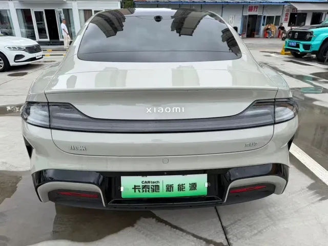 Xiaomi SU7 — Фото автомобиля 6