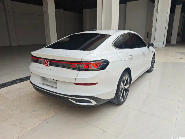 Volkswagen Lamando — Фото автомобиля 4