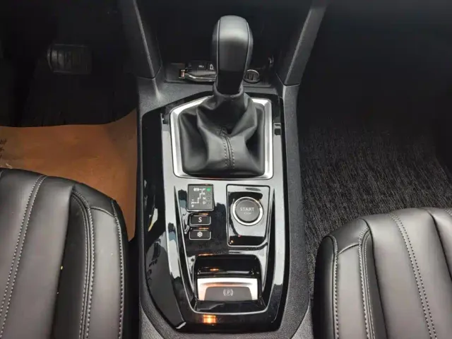Peugeot 408 — Фото автомобиля 16
