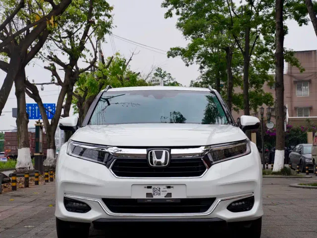 Honda Avancier — Фото автомобиля 3
