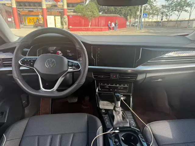 Volkswagen Passat — Фото автомобиля 6