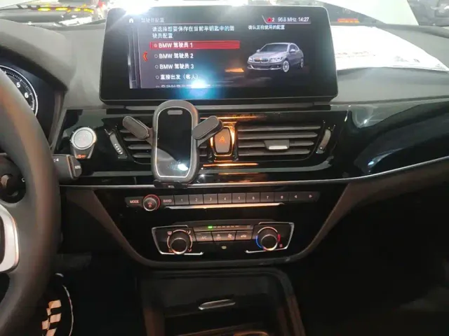BMW 1 Series — Фото автомобиля 12