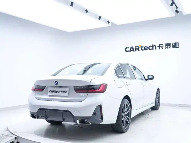 BMW 3 Series — Фото автомобиля 19