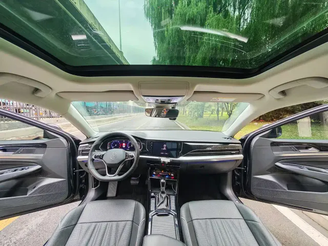 Volkswagen Passat — Фото автомобиля 6
