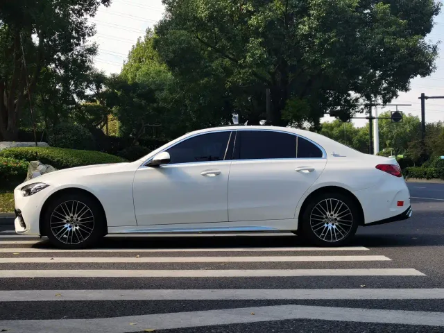Mercedes-Benz C-Class — Фото автомобиля 4