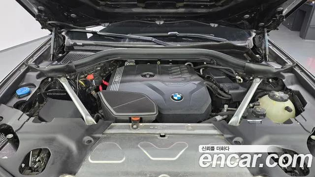 BMW X4 xDrive20i M Sport — Фото автомобиля 5