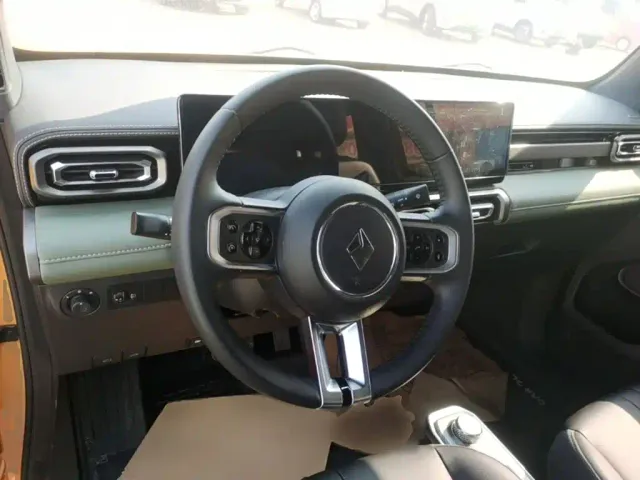 Baojun Yep — Фото автомобиля 10