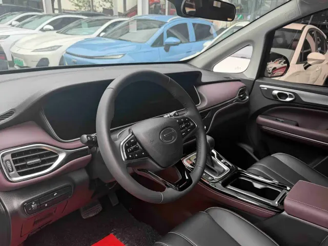 GAC Trumpchi M6 — Фото автомобиля 8