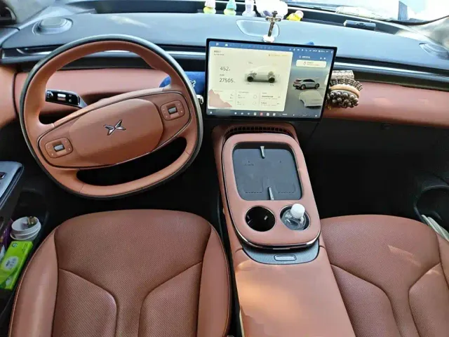 Xpeng G7 — Фото автомобиля 10
