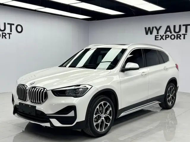 Фотография автомобиля — BMW X1