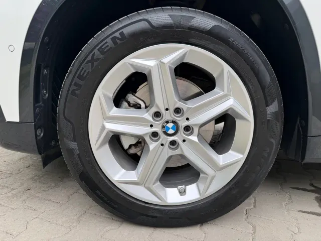 BMW X1 — Фото автомобиля 11